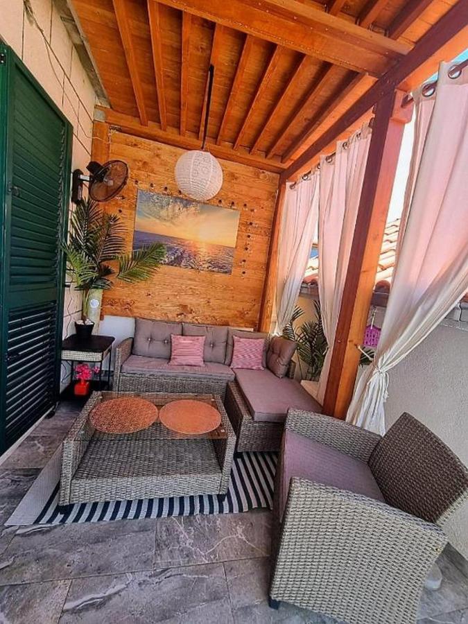 Lux Apartment Mare By The Sea & Beach Башка-Вода Екстер'єр фото